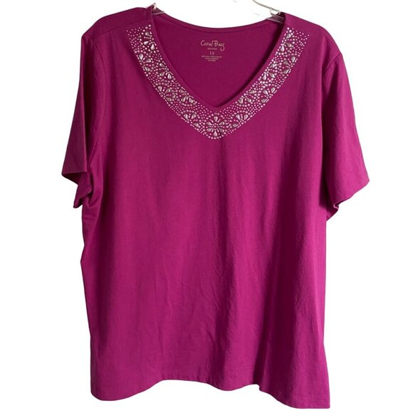Coral Bay Woman 1X Fuchsia Top With Rhinestone Embellished V-Neck NEW - Picture 2 of 9